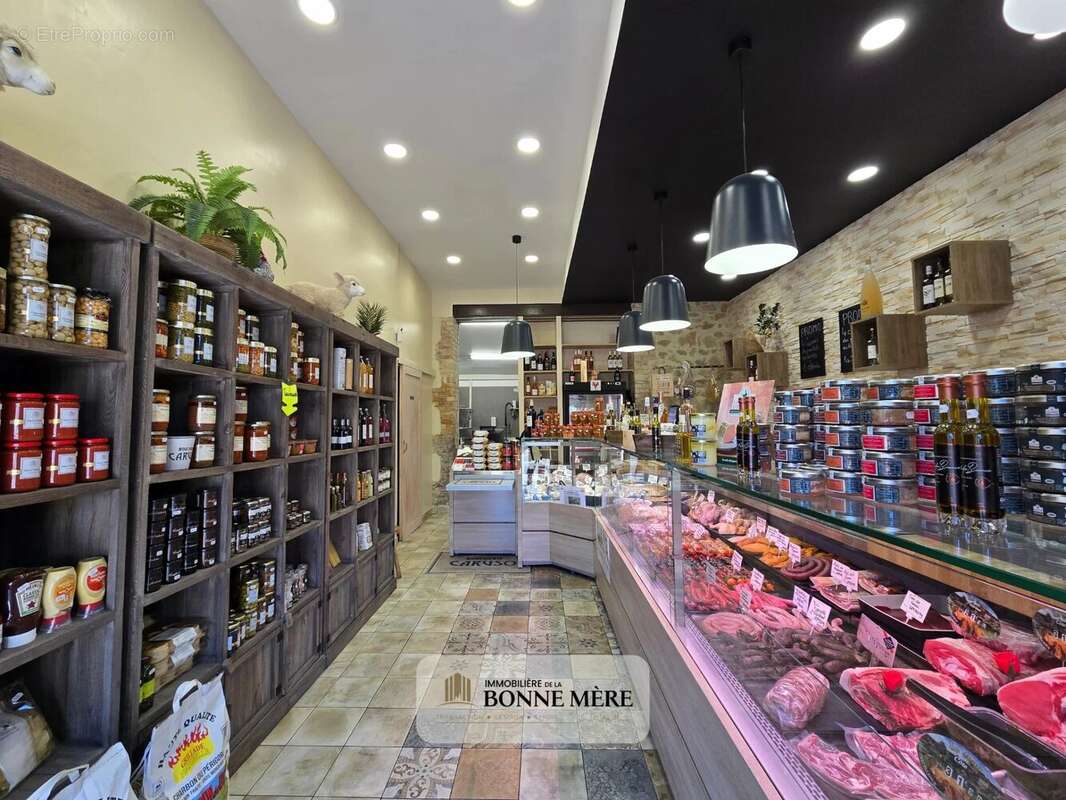 Commerce à MARSEILLE-11E