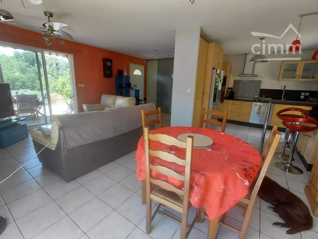 Maison plain-pied de 2005 – 100 m² habitables –1830 m2 de terrain clos - photo 8