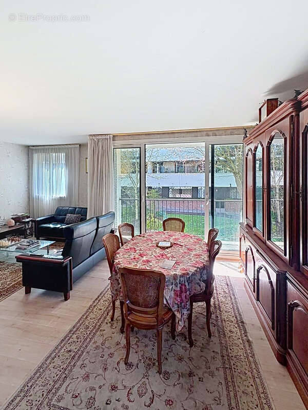 Appartement à CHAVILLE