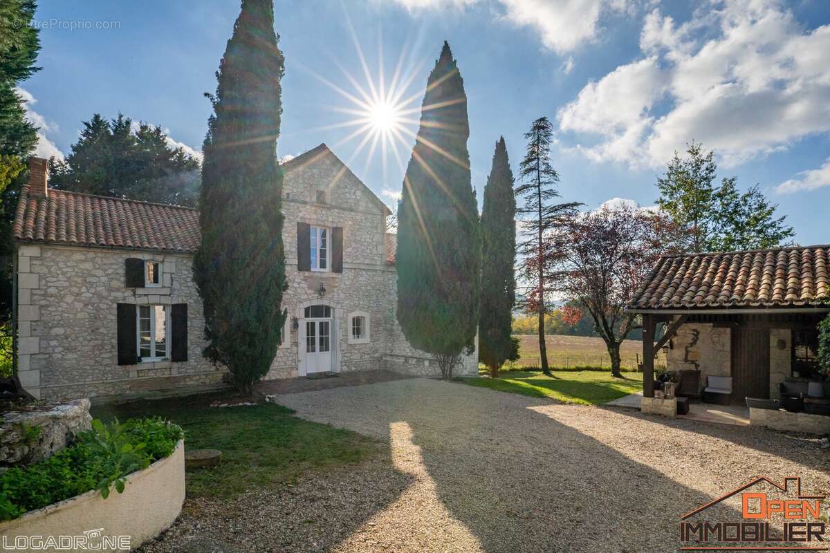 Maison à DAUSSE