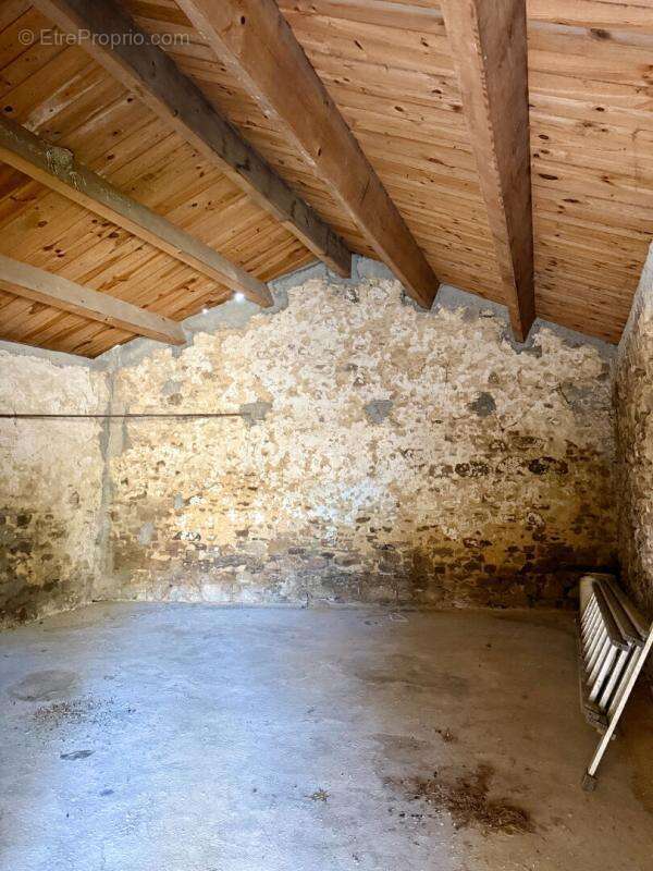 Garage Aubigny Les Clouzeaux 50 m2 - photo 2