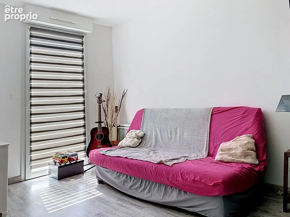 Maison de plain-pied 2015 - 3 chambres - Piscine - Garage - Quartier résidentiel - Centre village - photo 9