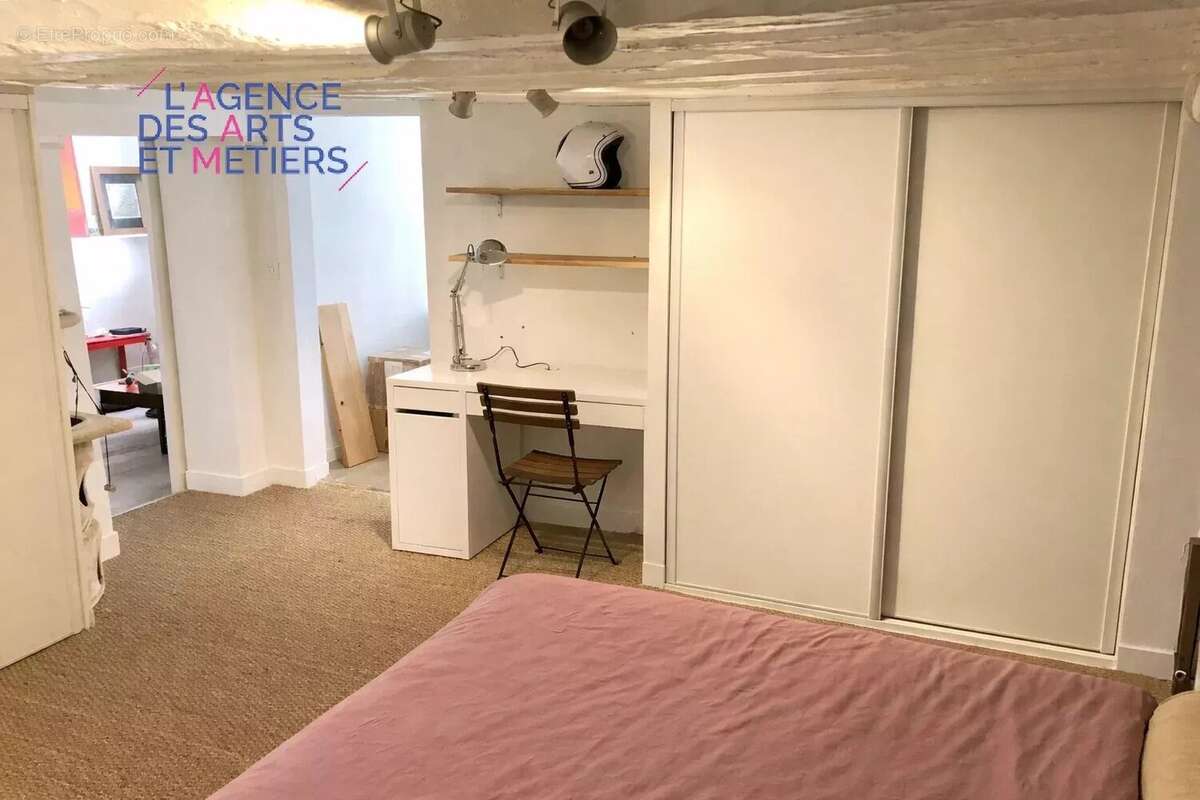 Appartement à PARIS-10E