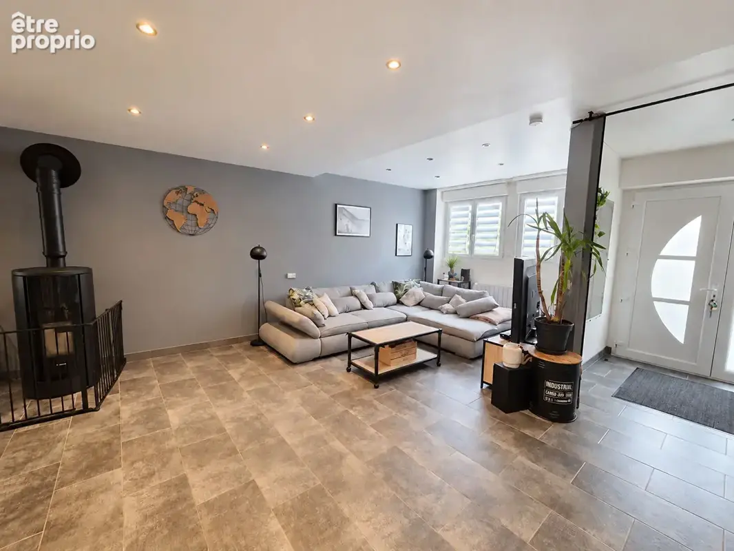 Maison de bourg rénovée avec charme et style industriel à Coulans-sur-Gée - photo 6