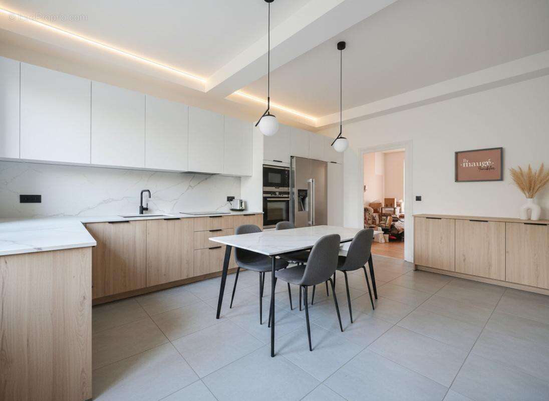 Maison à OYTIER-SAINT-OBLAS