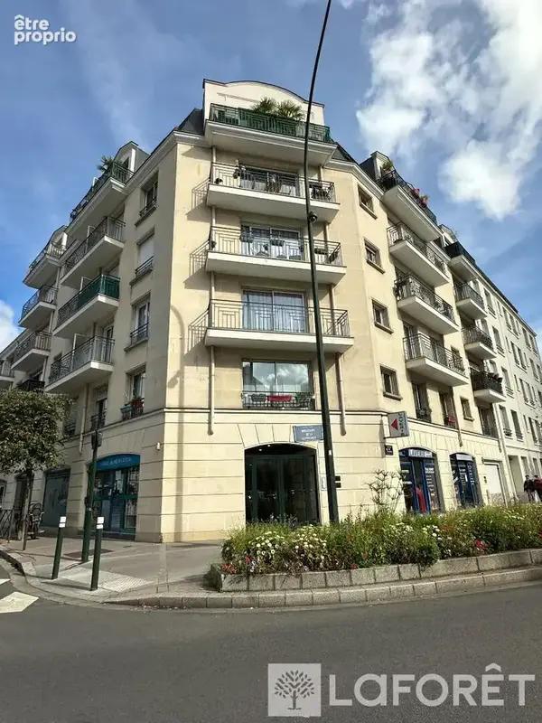 Parking à LA GARENNE-COLOMBES