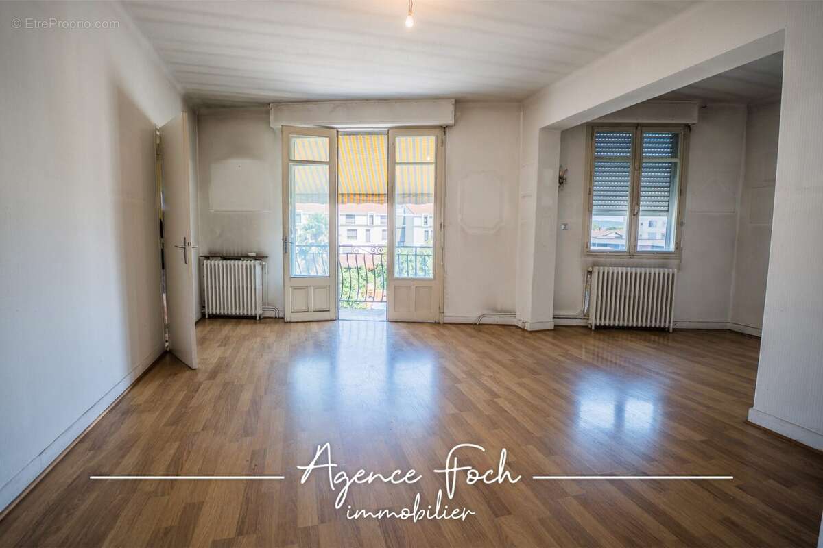 Appartement 90 m² à Tarbes  - photo 2