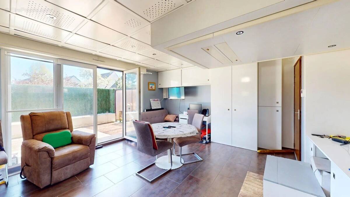 Appartement à PONTAULT-COMBAULT