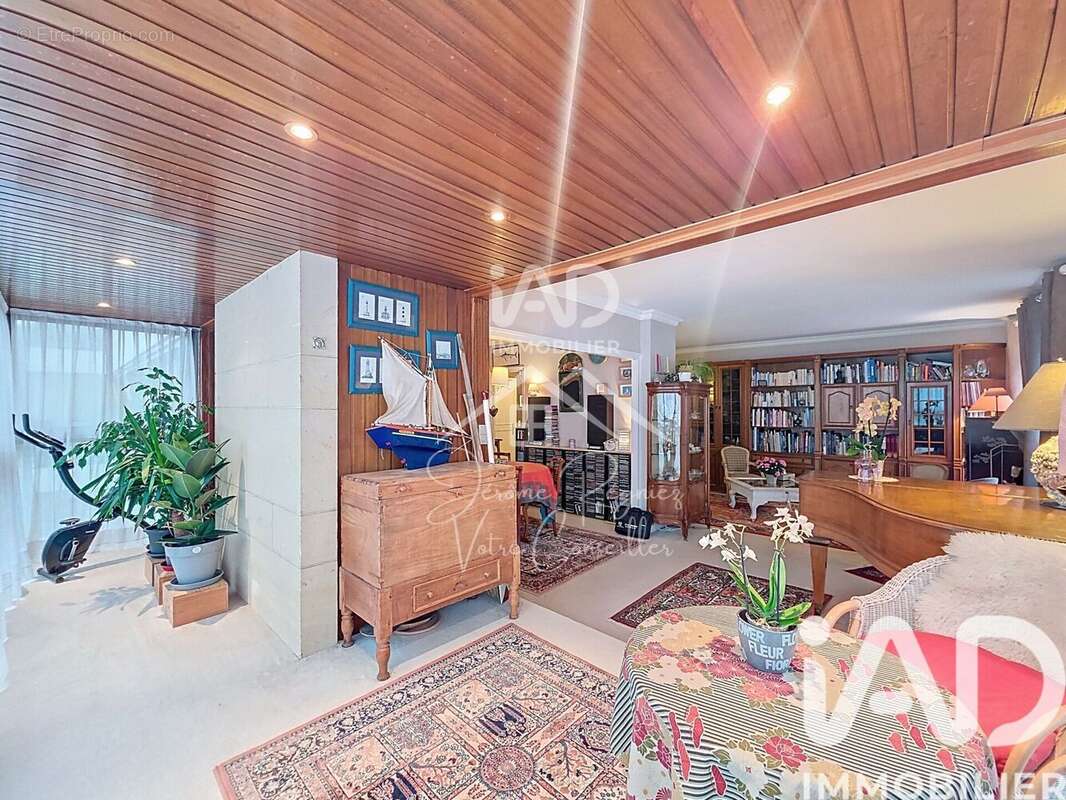 Appartement 107 m² à Le Chesnay  - photo 7