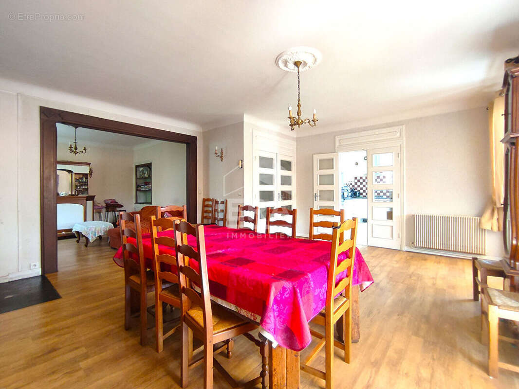 Maison à VALS-PRES-LE-PUY