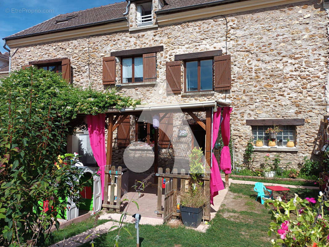 Maison à NANTEUIL-LES-MEAUX