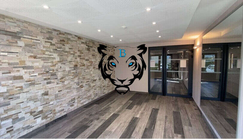 Appartement à LE MUY