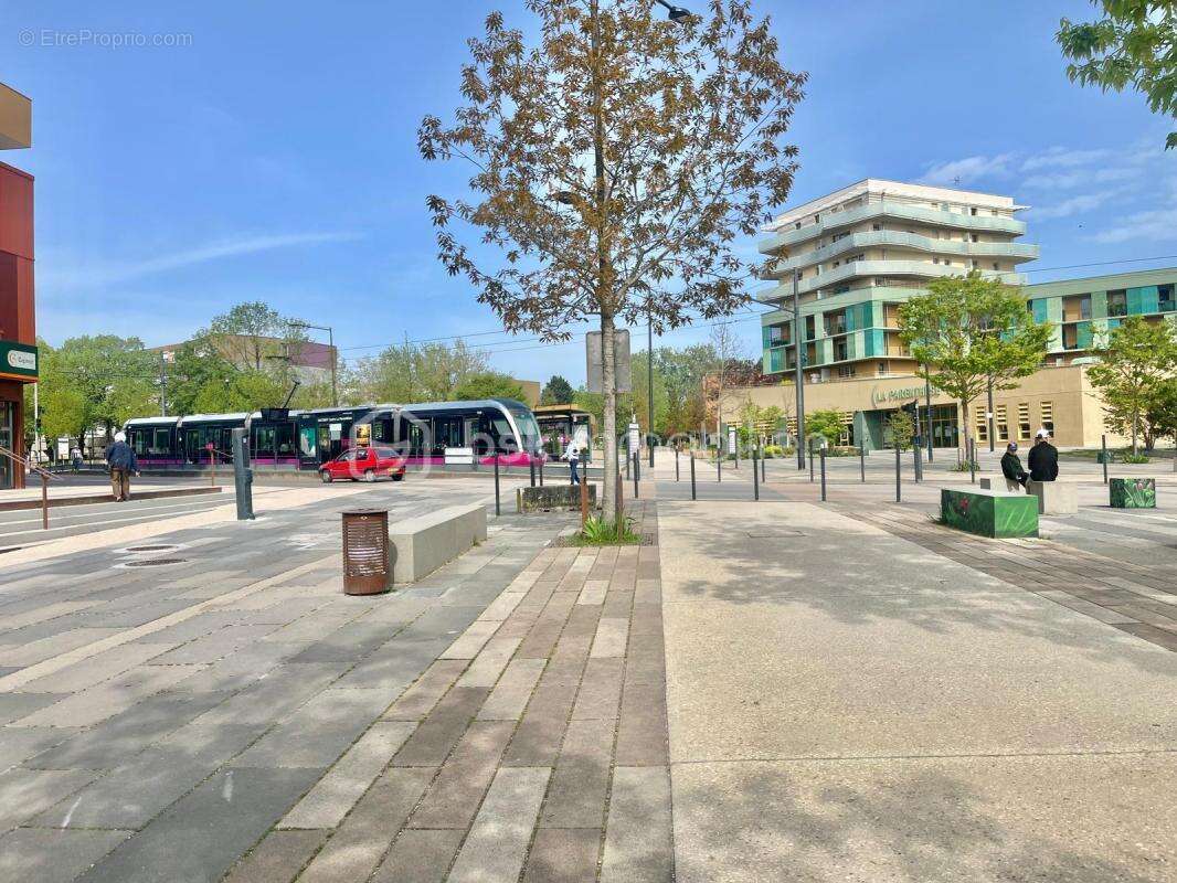 Commerce à QUETIGNY