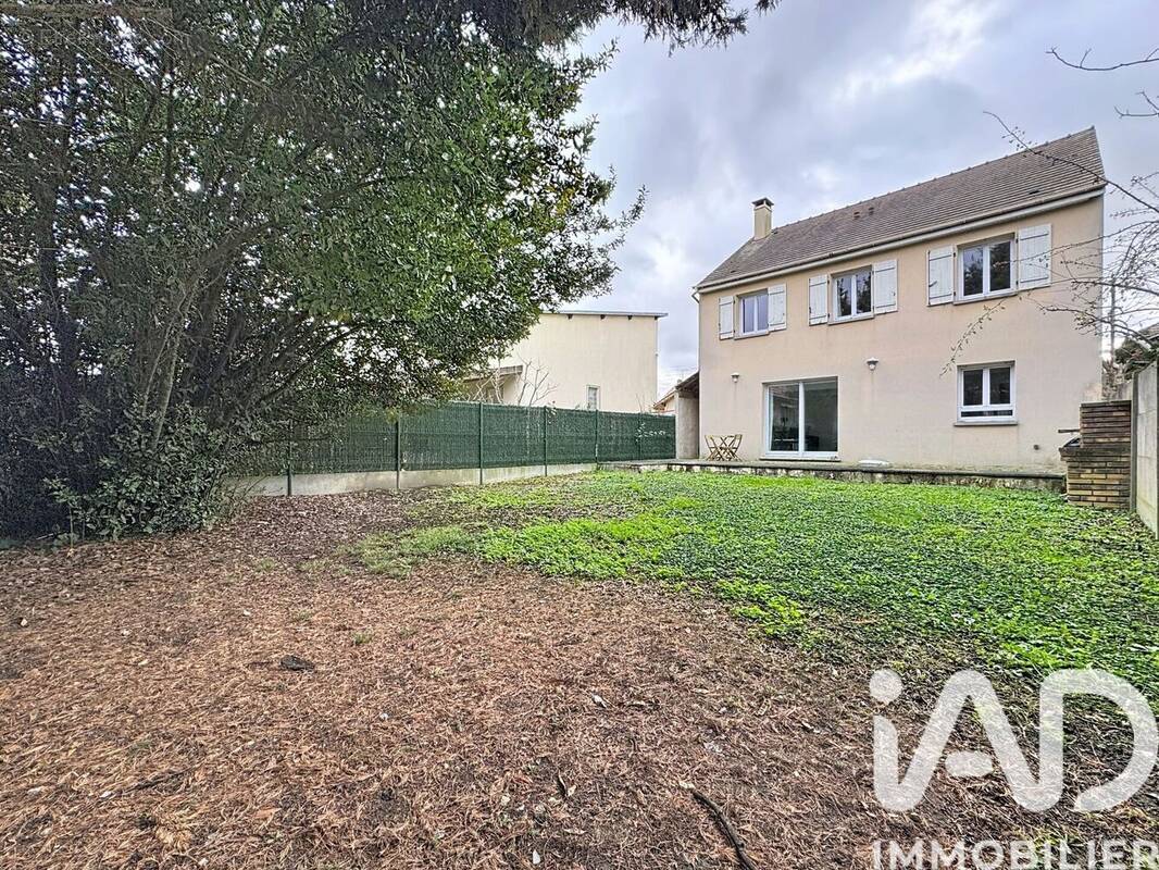 Photo 1 - Maison à LE BLANC-MESNIL