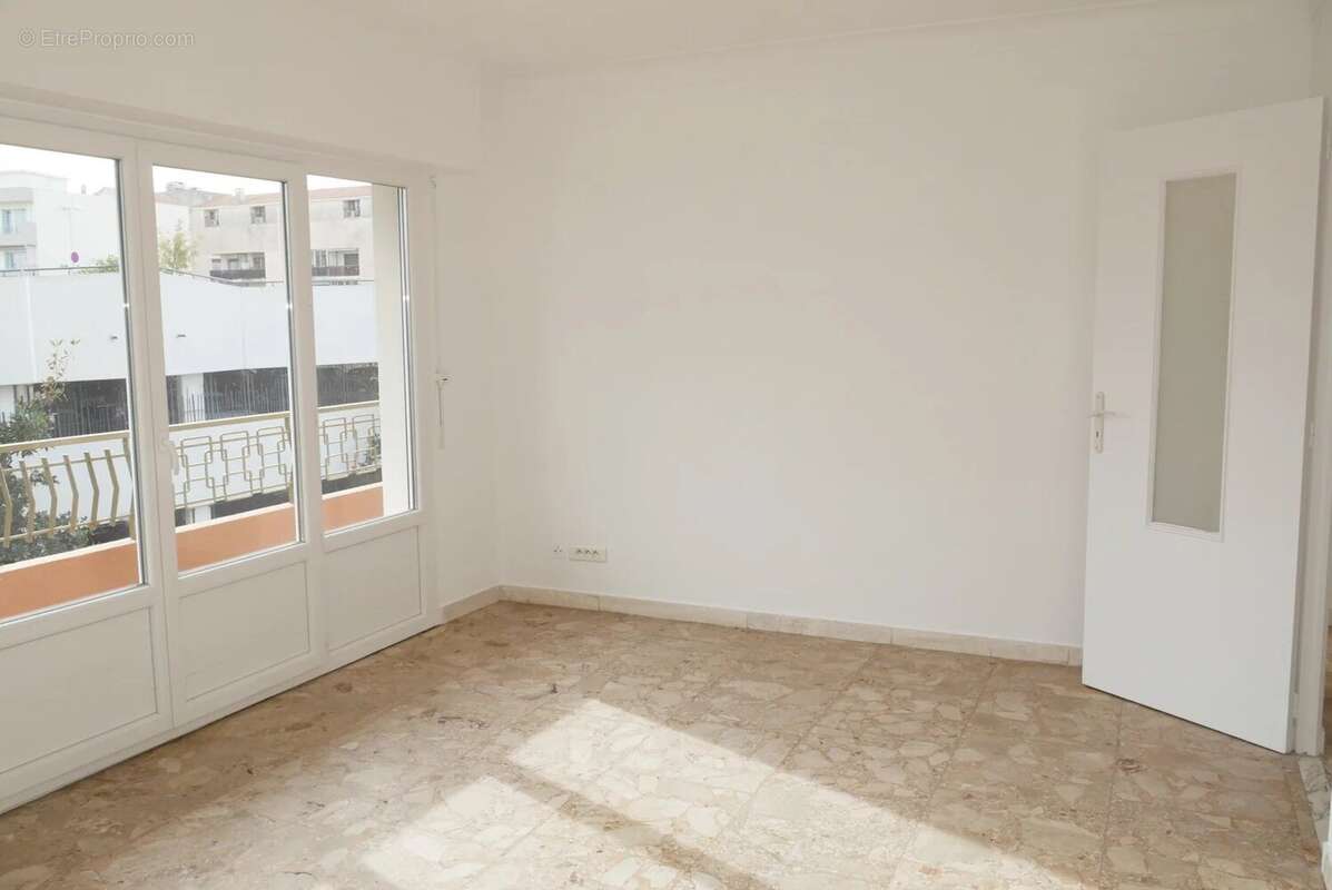 Appartement à SAINT-RAPHAEL