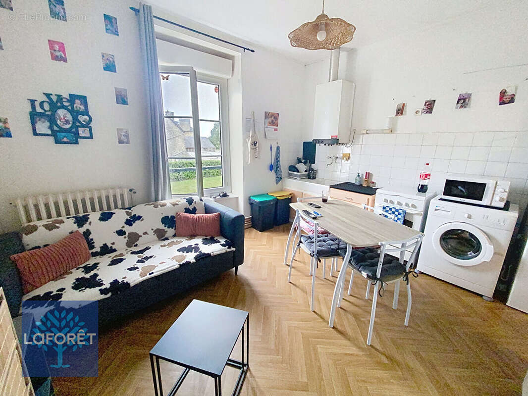 Appartement à FOUGERES