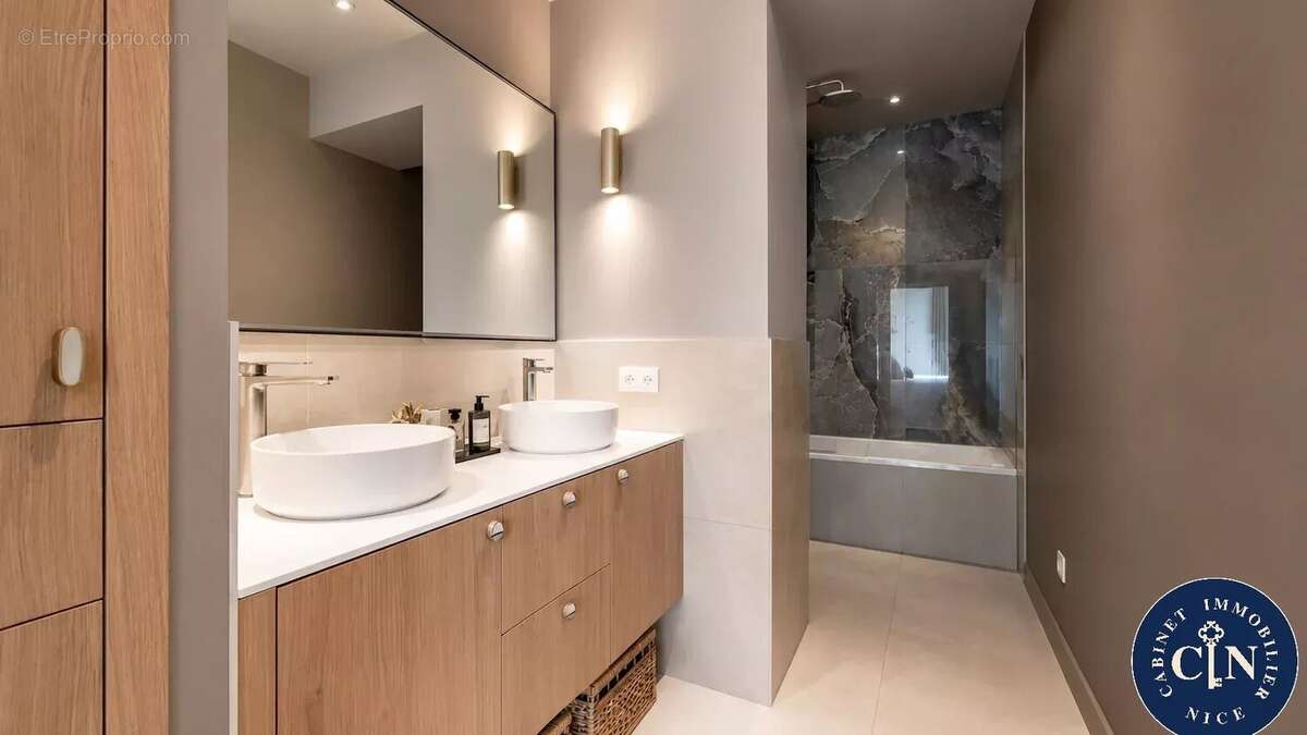 Appartement 92 m² à Nice  - photo 6