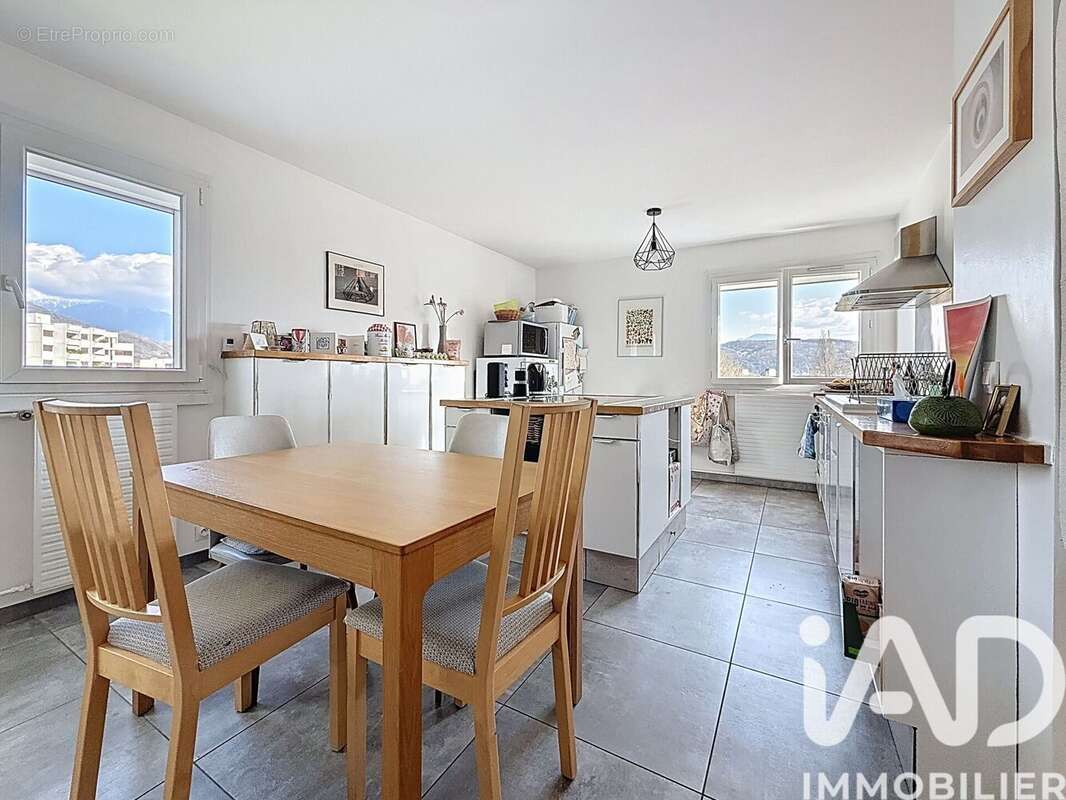 Photo 8 - Appartement à ECHIROLLES