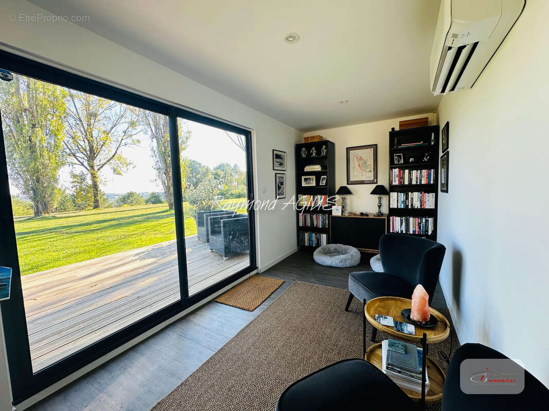 Maison à SAINT-EMILION