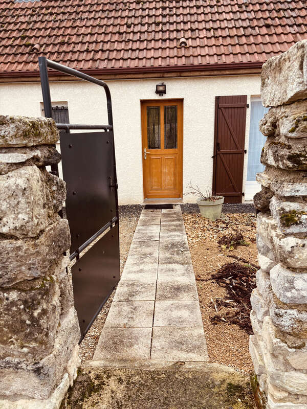 Maison à VENDRESSE-BEAULNE