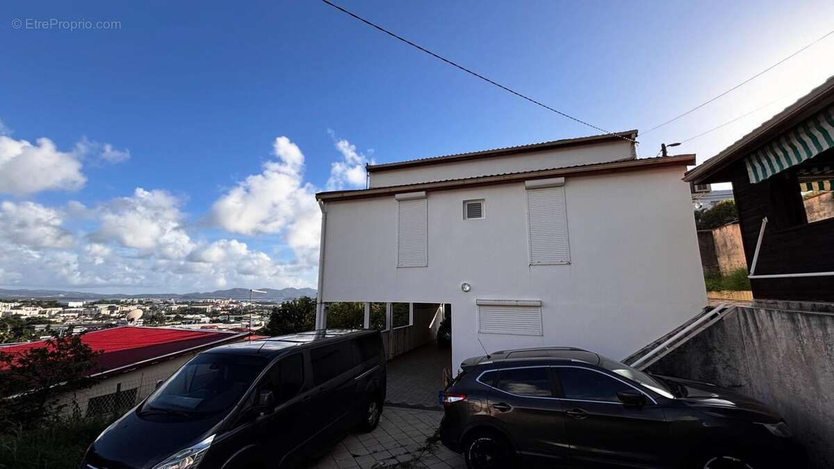 Photo 2 - Maison à FORT-DE-FRANCE