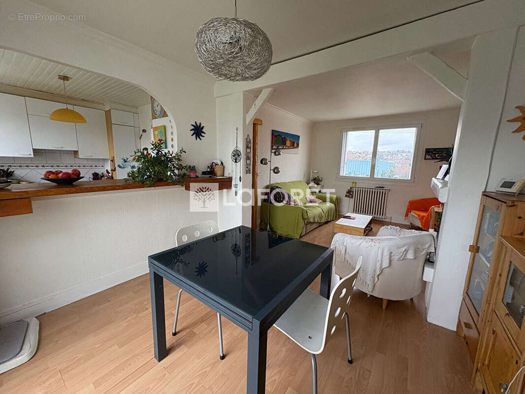 Maison à LES MUREAUX