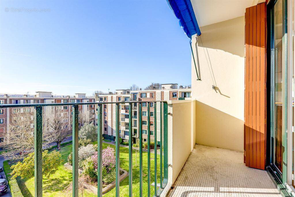 Appartement à L&#039;HAY-LES-ROSES