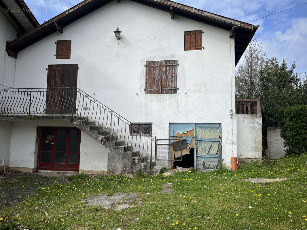 Maison à MOUGUERRE
