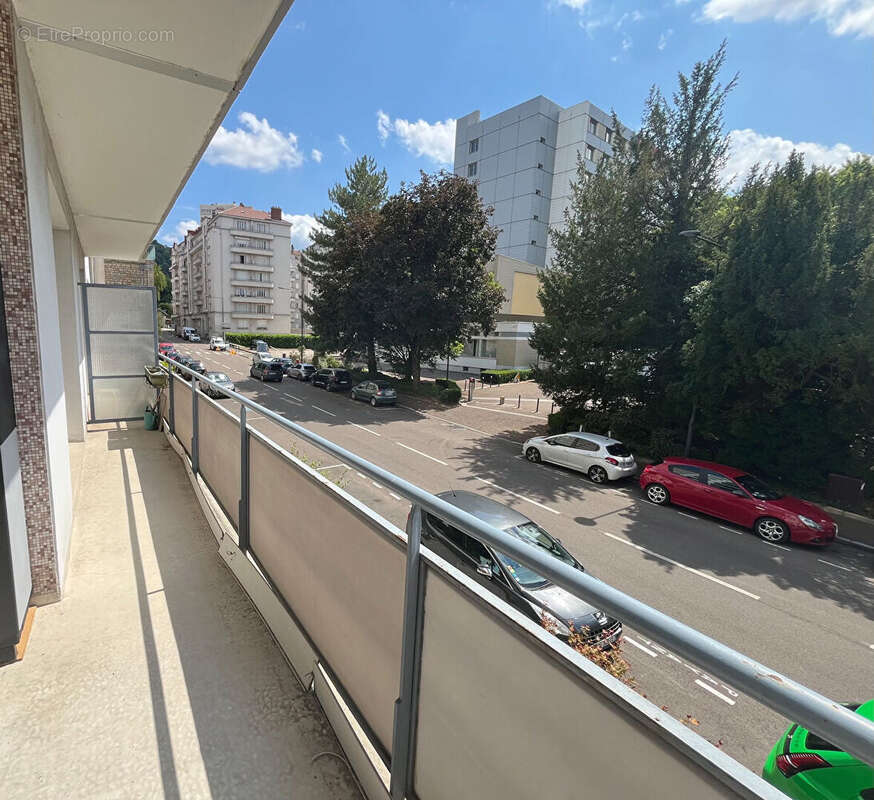 Appartement  traversant  87m2 Rue de la Mouillère - photo 4