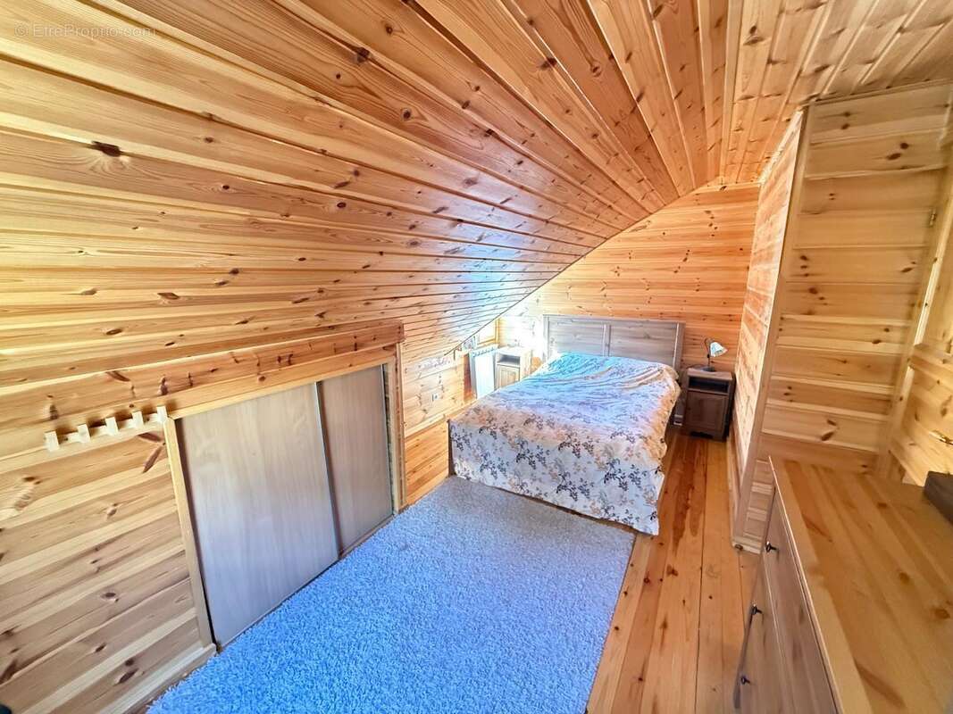   - Maison à L'HOSPITALET-PRES-L'ANDORRE