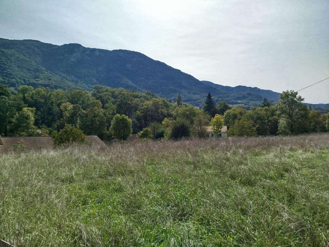 Terrain à ORIOL-EN-ROYANS