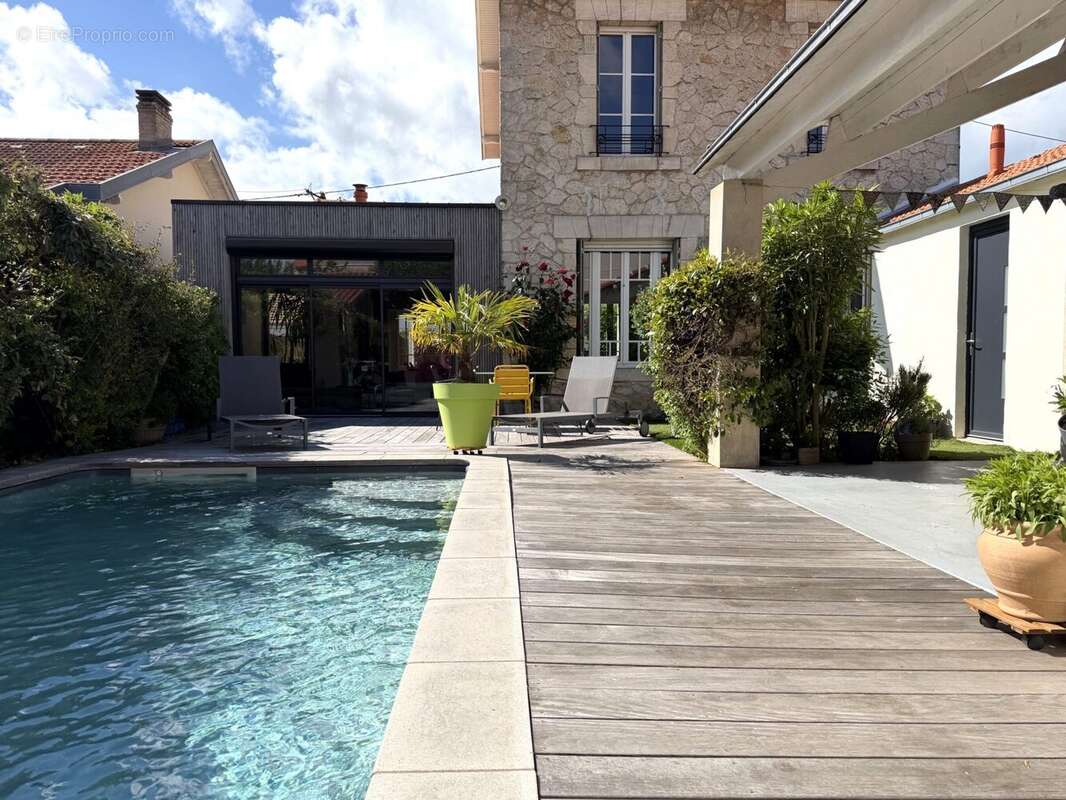 Maison à LA ROCHELLE
