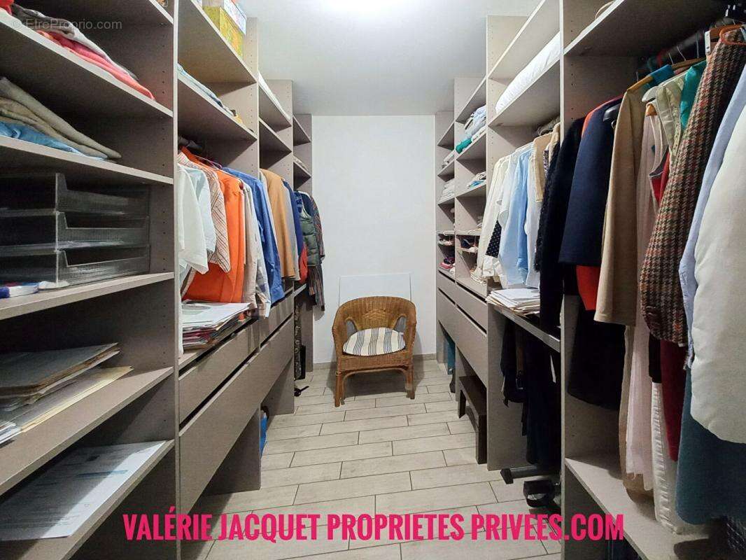 Maison à SAINT-SEURIN-SUR-L&#039;ISLE