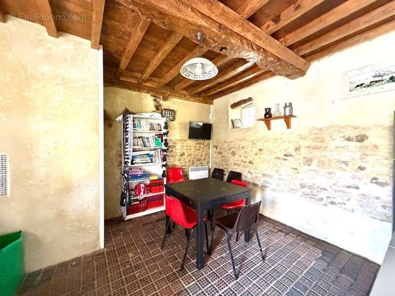  LES OUBEAUX (14230) – Domaine de charme avec chambres d’hôtes, roulotte et plus de 2,2 hectares - photo 10