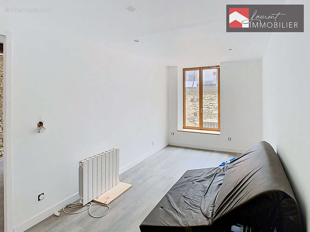 Maison de ville en pierre, 3 niveaux, 172 m² - 71260 LUGNY - photo 6