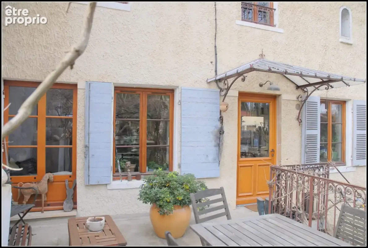 Maison à vendre 147m², jardin + dépendances CURIS AU MONT D'OR (69250) - photo 10