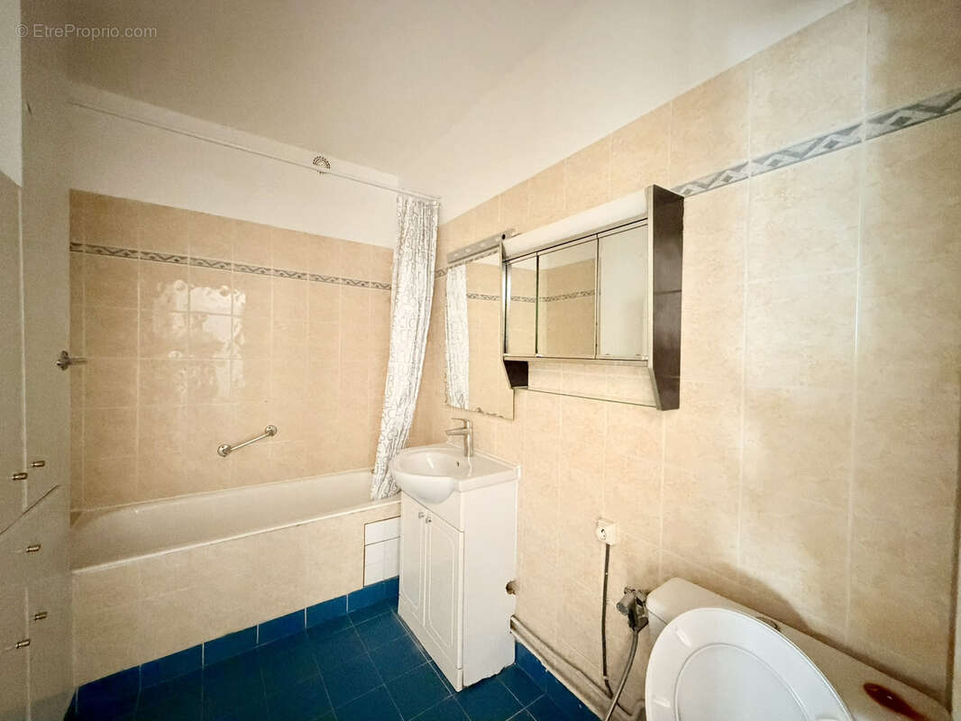 Appartement à PARIS-12E