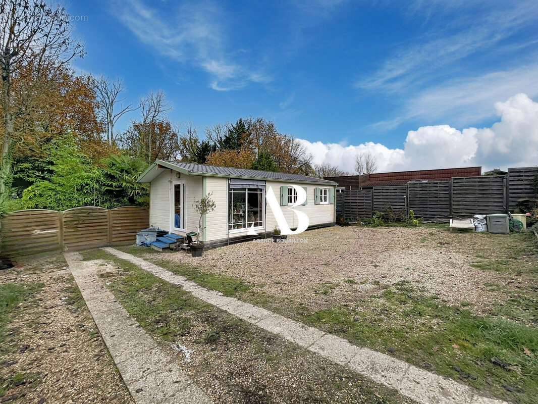 Maison à LE CHATELET-EN-BRIE