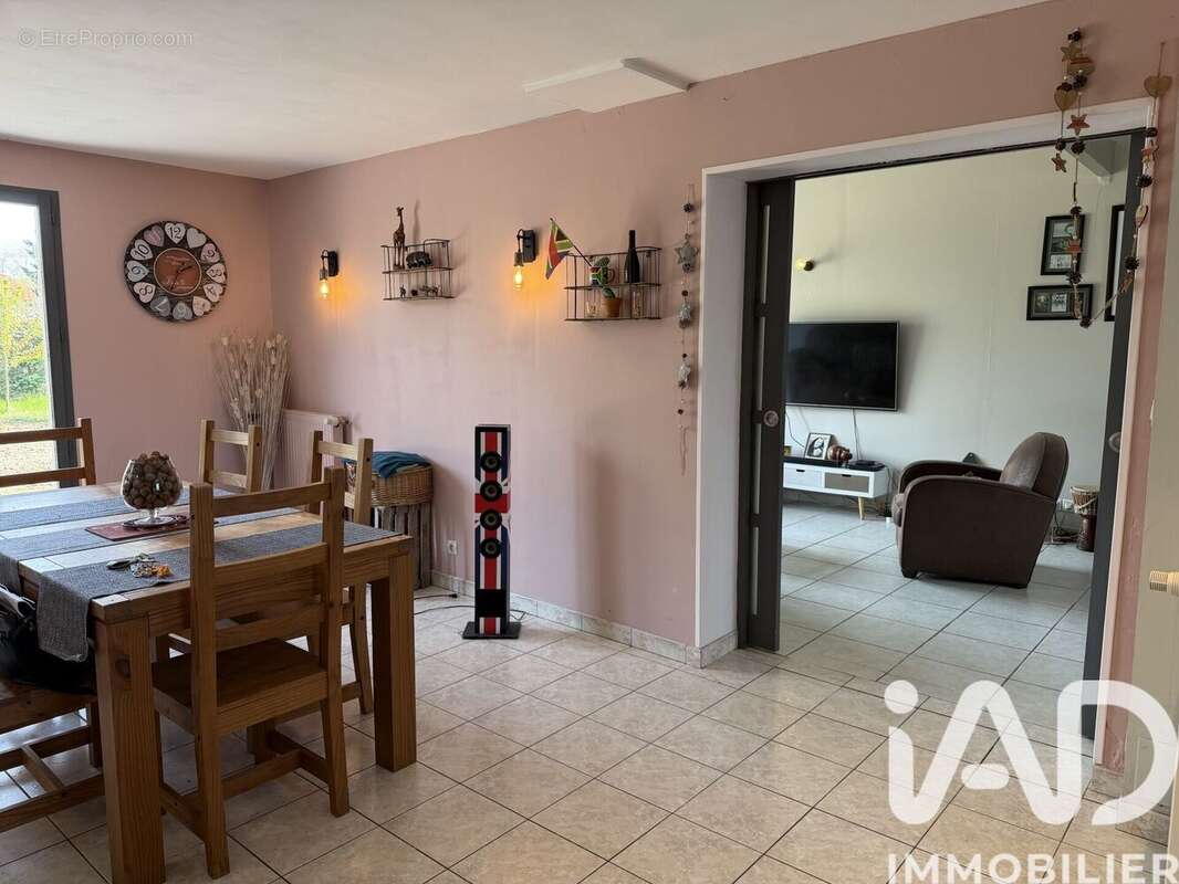 Photo 9 - Maison à CHATELLERAULT