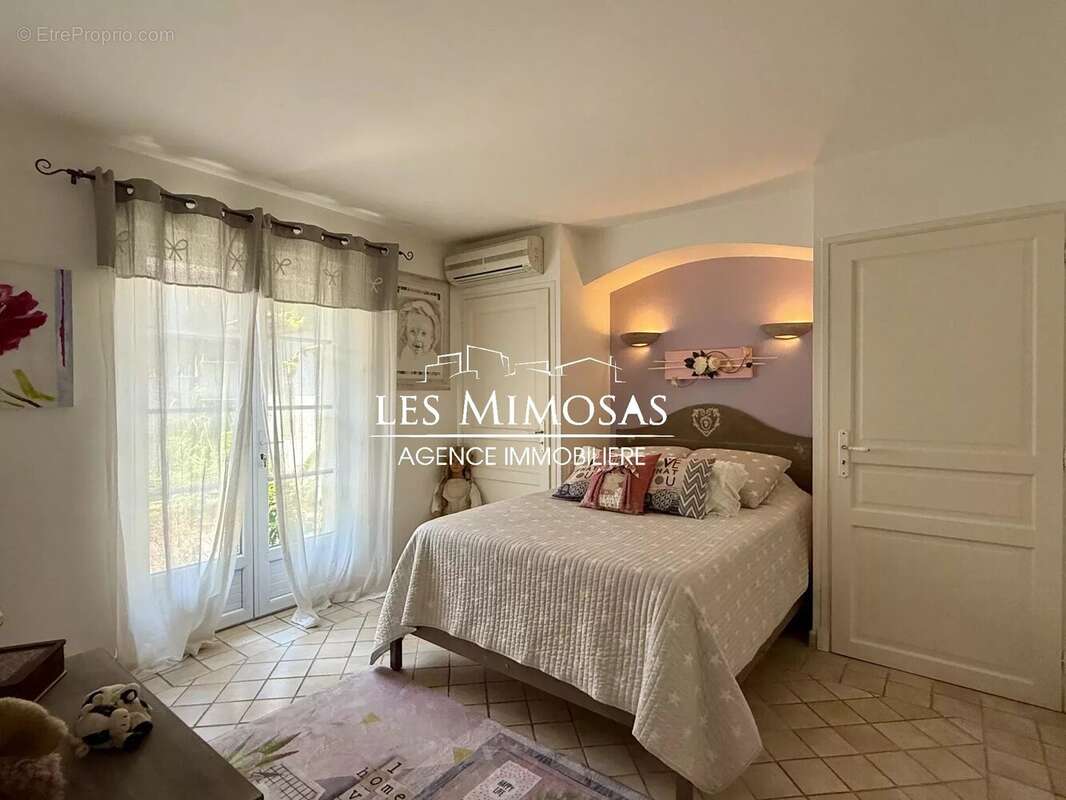 Maison à FREJUS