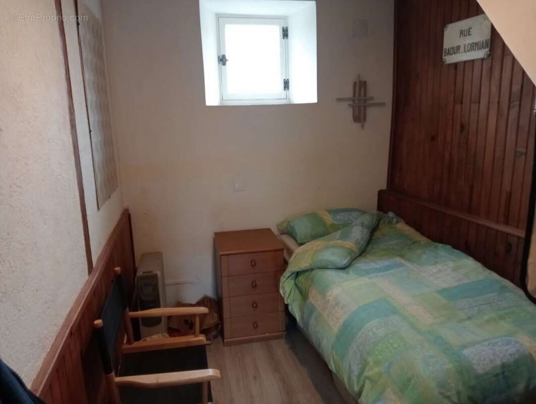 Maison à MOUTIERS-SOUS-ARGENTON