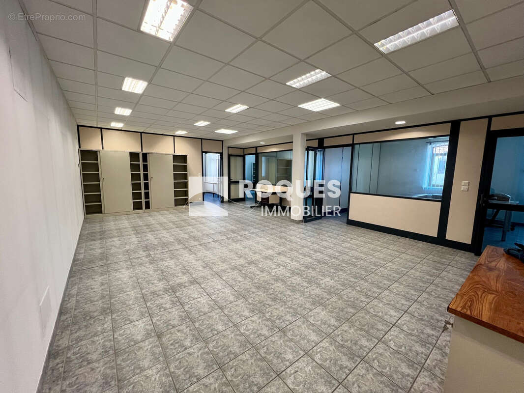  IMMEUBLE de 600 m2 sur 3 niveaux avec parking - photo 15