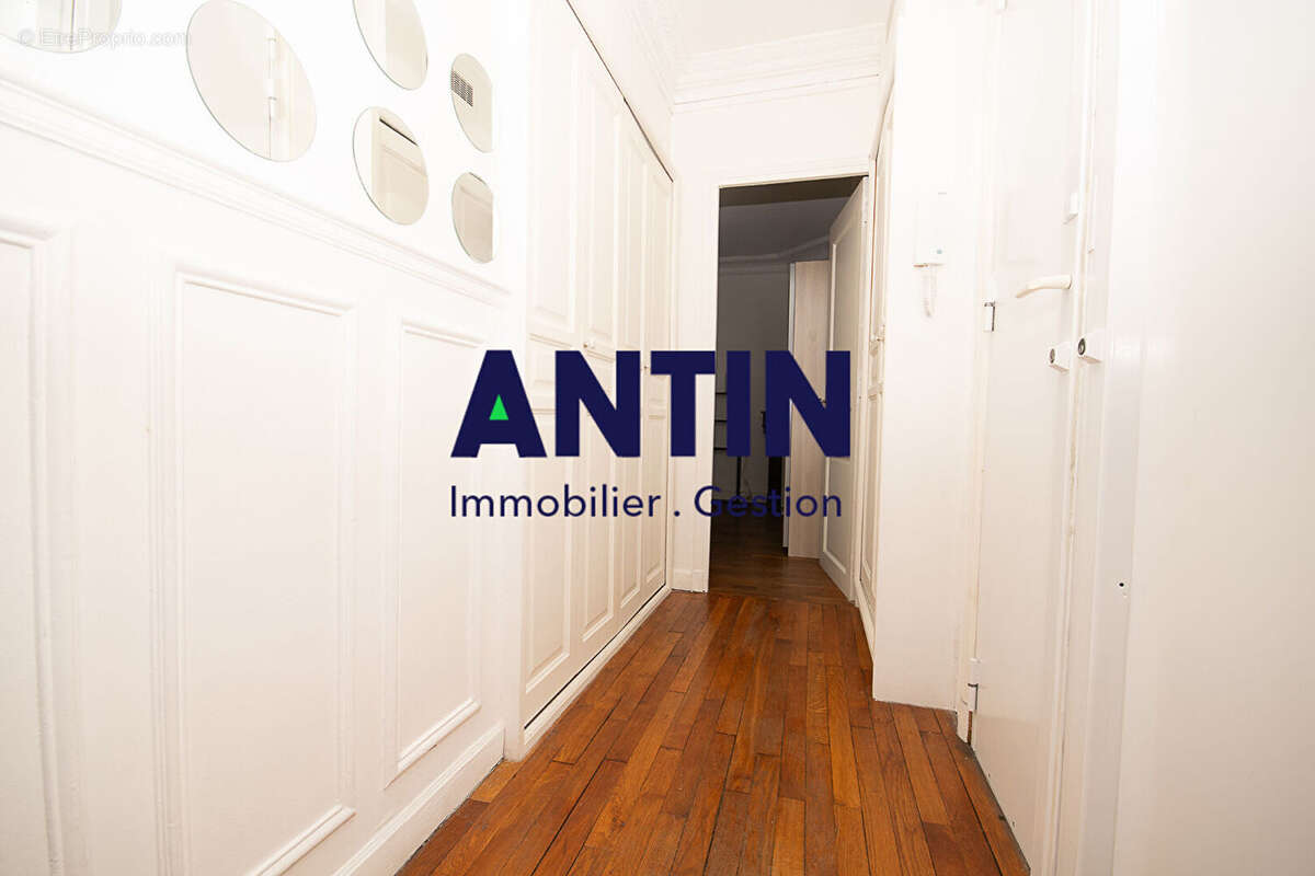 Appartement à LA GARENNE-COLOMBES