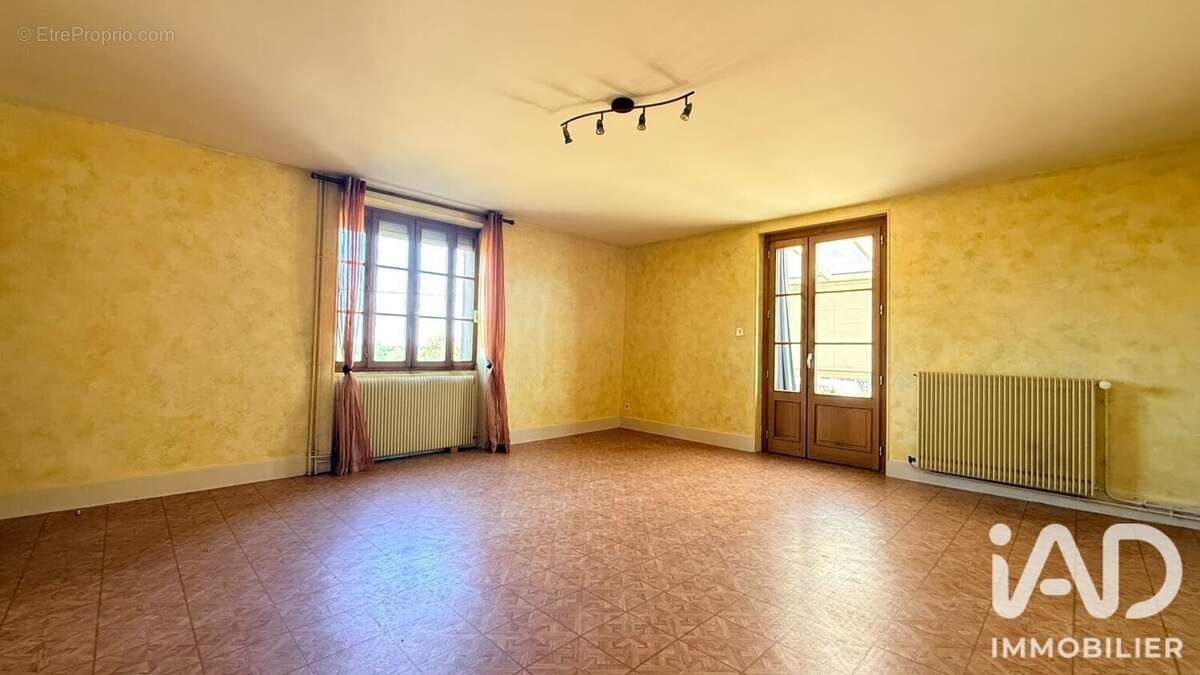Photo 4