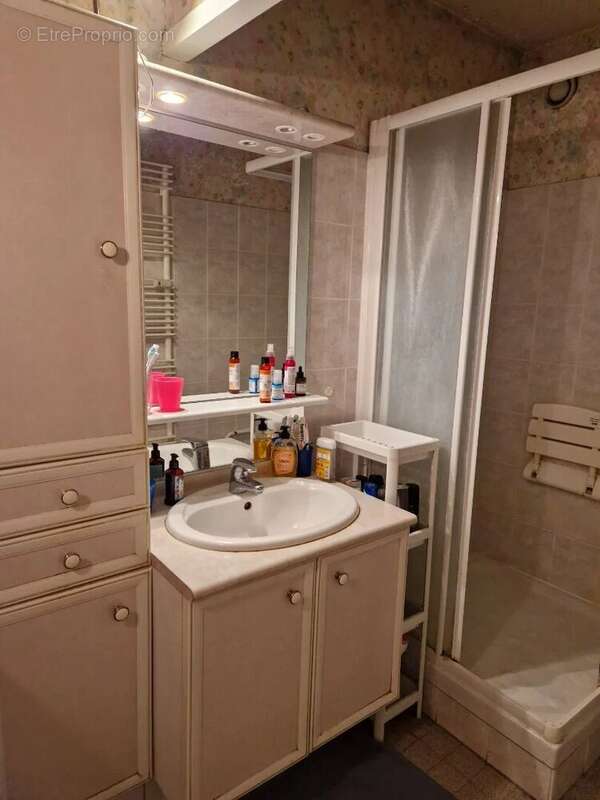 Appartement à BOURG-DE-PEAGE