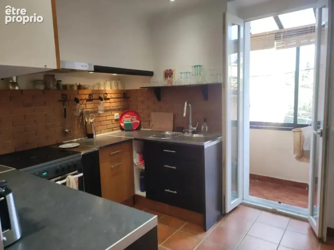 Jolie maison de village avec atelier/magasin et vitrine - photo 7