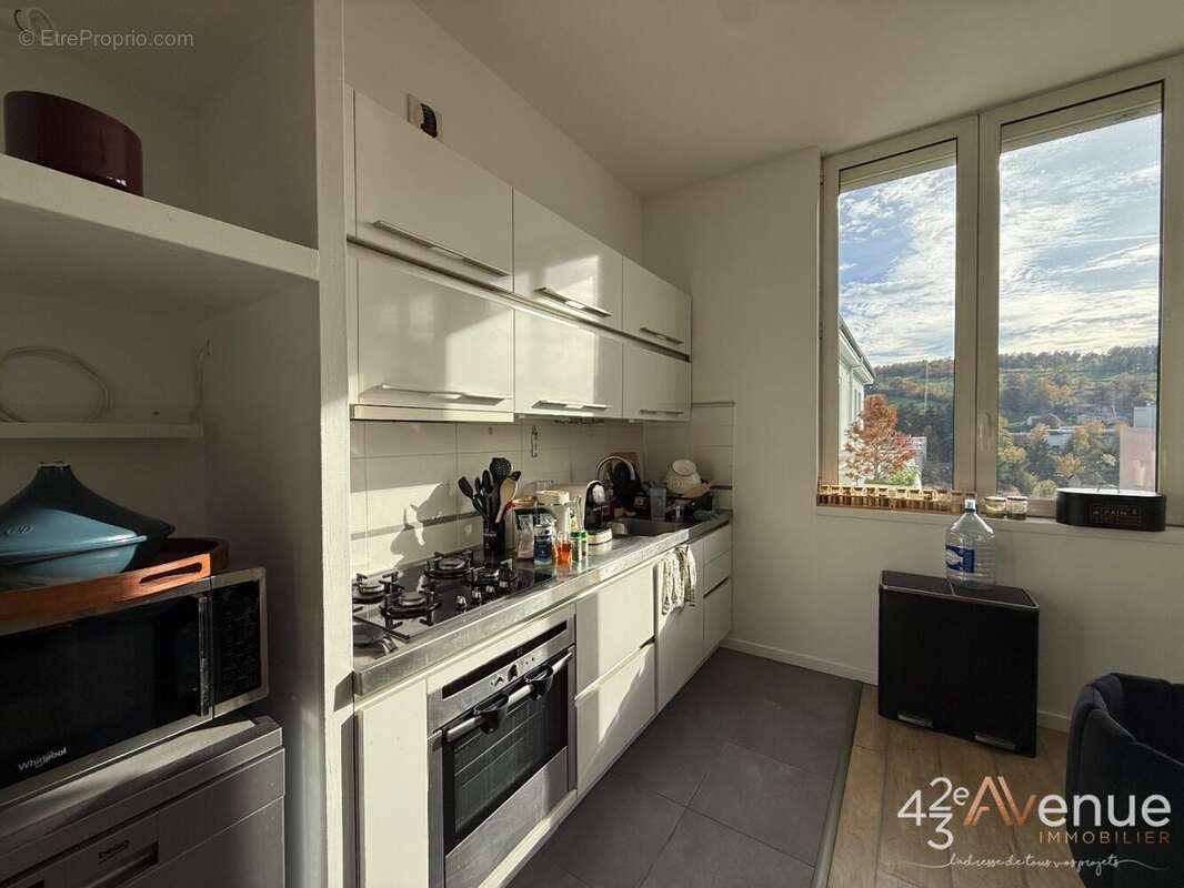 Appartement à SAINT-ETIENNE