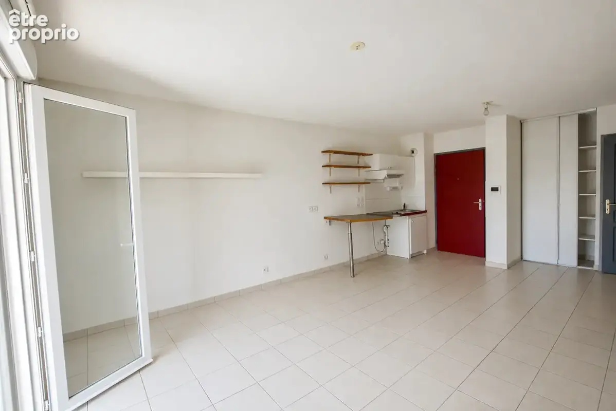 Appartement T2 avec balcon et places de stationnement - SCIONZIER - photo 3