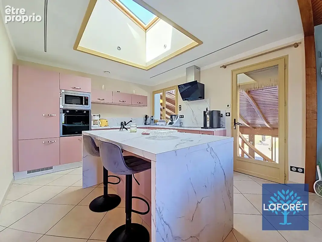 Vente Maison 4 Pièces avec Piscine Intérieure ? Entre Belleville-sur-Vie et Beaufou - photo 5