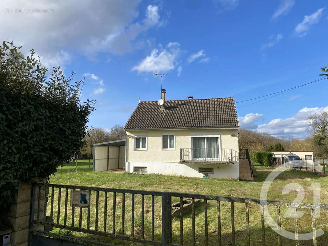 Maison à LA CELLE-SUR-LOIRE
